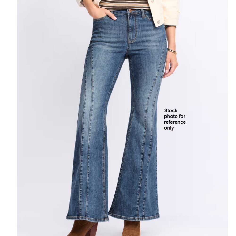 High-Rise Flared Women’s Jeans in Medium Blue